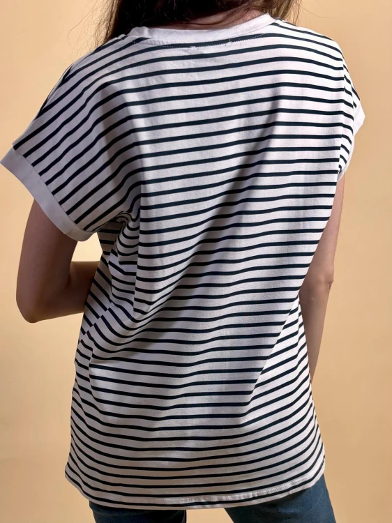 koszulka-bluzka-w-paski-tshirt-zima-kontrastowa-chlodna-ciemna (4).jpeg
