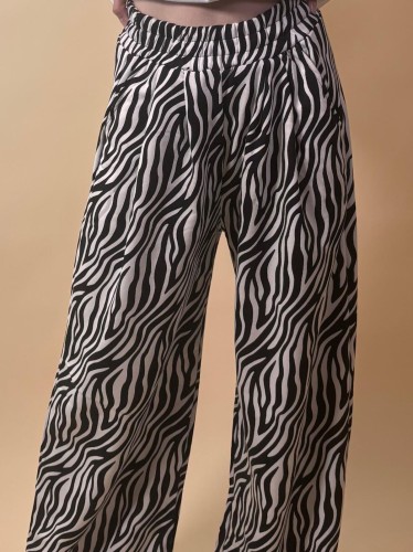 spodnie-bawelniane-zebra-print-zima-ciemna-kontrastowa-chlodna (5).jpeg